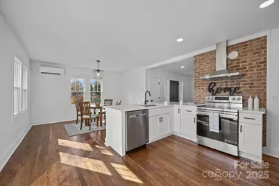 706 Rhodes Park Drive, Hendersonville, NC 28791 - Photo 21