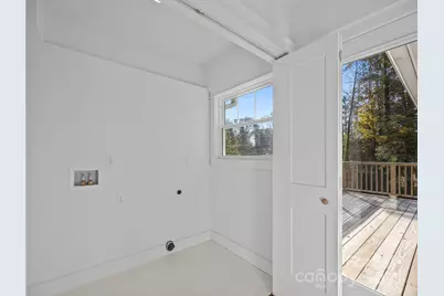 706 Rhodes Park Drive, Hendersonville, NC 28791 - Photo 35