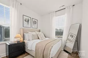 1018 Fairway Green Ln, Charlotte, NC 28216 - Photo 13