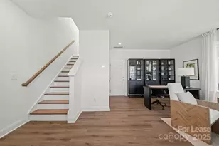 1018 Fairway Green Ln, Charlotte, NC 28216 - Photo 11