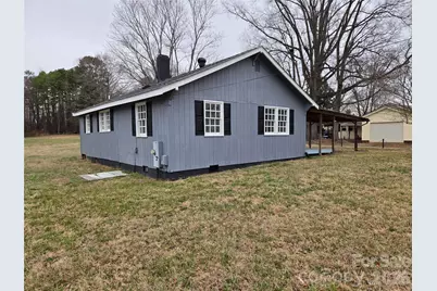 915 Chapel Street, Landis, NC 28088 - Photo 1