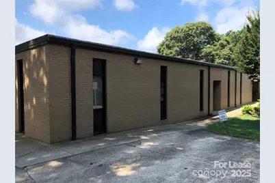 352 2nd Street NW, Hickory, NC 28601 - Photo 1