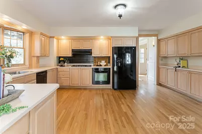 1 Evelyn Place, Asheville, NC 28801 - Photo 15