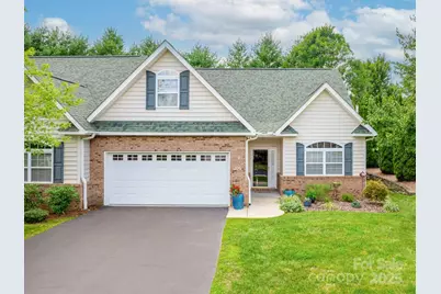 106 Victoria Park Drive, Hendersonville, NC 28792 - Photo 1