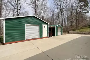 5610 Stone Bluff Ct, Charlotte, NC 28214 - Photo 37