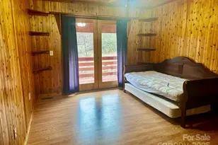 71 Travis Ln, Bakersville, NC 28705 - Photo 7