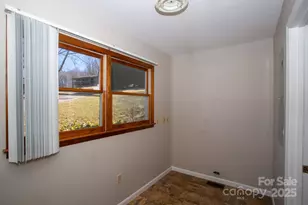 9 Lorena Dr, Asheville, NC 28806 - Photo 15