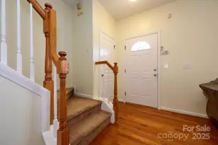 8422 Chaceview Ct, Charlotte, NC 28269 - Photo 3