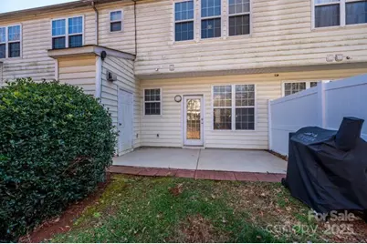 8422 Chaceview Court, Charlotte, NC 28269 - Photo 25