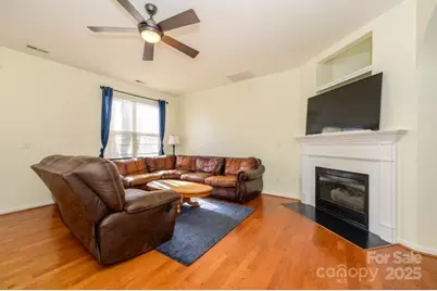 8422 Chaceview Court, Charlotte, NC 28269 - Photo 5