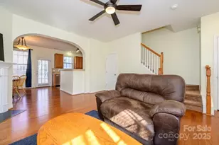 8422 Chaceview Ct, Charlotte, NC 28269 - Photo 7