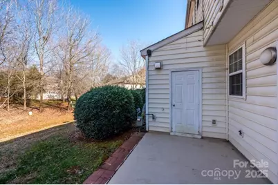 8422 Chaceview Court, Charlotte, NC 28269 - Photo 23