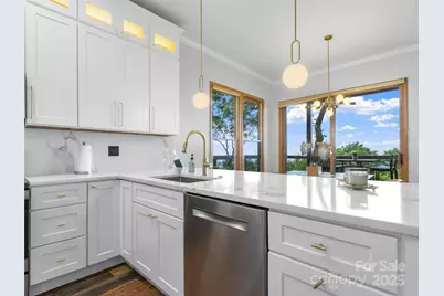 66 Club Villa Court #D-3, Burnsville, NC 28714 - Photo 13