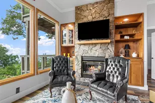 66 Club Villa Ct, Burnsville, NC 28714 - Photo 3