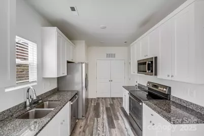 613 N Pink Street, Cherryville, NC 28021 - Photo 5