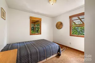 799 Fire Scald Rd, Green Mountain, NC 28740 - Photo 27