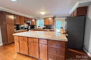 1905 Clay St, Kannapolis, NC 28083 - Photo 5