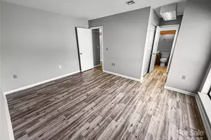 4824 Spring Lake Dr, Charlotte, NC 28212 - Photo 13