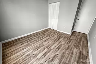 4824 Spring Lake Dr, Charlotte, NC 28212 - Photo 9