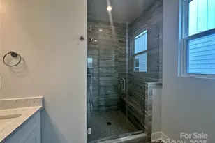 2035 Clarksdale Dr, Charlotte, NC 28206 - Photo 9