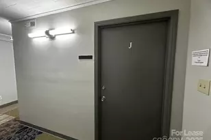 111 E Charlotte Ave, Mount Holly, NC 28120 - Photo 1