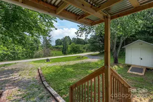 843 Deep Gap Loop Rd, Flat Rock, NC 28731 - Photo 5