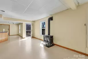 34 Larkspur Ct, Asheville, NC 28805 - Photo 19