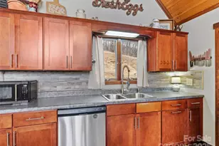 83 Roland St, Burnsville, NC 28714 - Photo 13