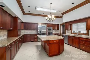 1816 Country Garden Dr, Shelby, NC 28150 - Photo 15