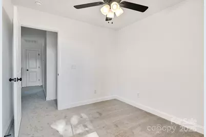 695 S Elm Street, Statesville, NC 28677 - Photo 19