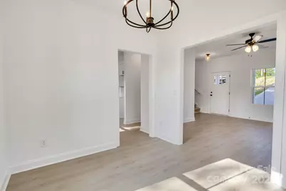 695 S Elm Street, Statesville, NC 28677 - Photo 11