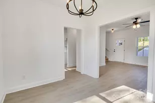 695 S Elm St, Statesville, NC 28677 - Photo 11