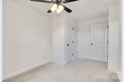 695 S Elm Street, Statesville, NC 28677 - Photo 21