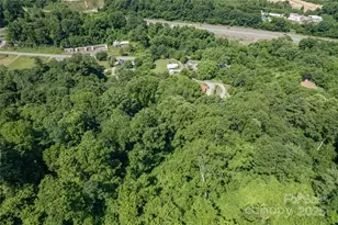 415 Weaverville Rd, Asheville, NC 28804 - Photo 41