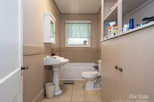 103 E King St, East Flat Rock, NC 28726 - Photo 19