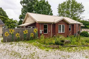 103 E King St, East Flat Rock, NC 28726 - Photo 29