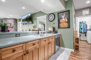 158 Stonecrest Ct, Lake Lure, NC 28746 - Photo 11