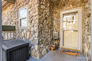 158 Stonecrest Ct, Lake Lure, NC 28746 - Photo 5