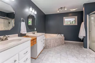 649 Rickel Dr, Hendersonville, NC 28739 - Photo 15