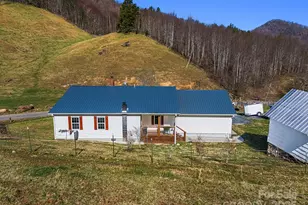 867 Indian Creek Rd, Burnsville, NC 28714 - Photo 5