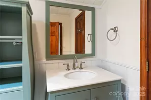 15 Elmwood Ln, Asheville, NC 28803 - Photo 33