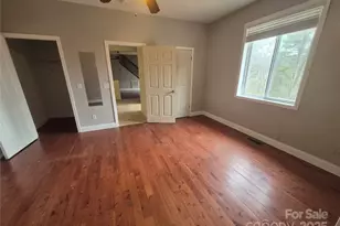 318 Vance Gap Rd, Asheville, NC 28804 - Photo 11