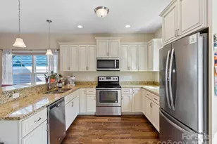 18 Greenwood Fields Dr, Asheville, NC 28804 - Photo 11