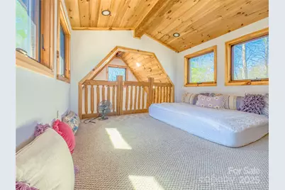 2199 Yellow Fork Trail E, Nebo, NC 28761 - Photo 35