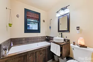 66 Bradley St, Waynesville, NC 28786 - Photo 15