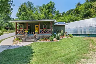 66 Bradley St, Waynesville, NC 28786 - Photo 3