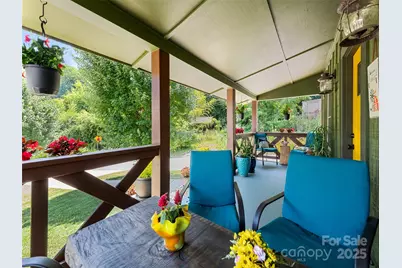 66 Bradley Street, Waynesville, NC 28786 - Photo 3