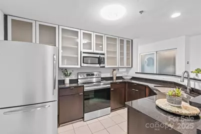 525 N Graham Street #2F, Charlotte, NC 28202 - Photo 7