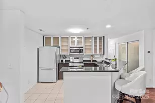 525 N Graham St, Charlotte, NC 28202 - Photo 9