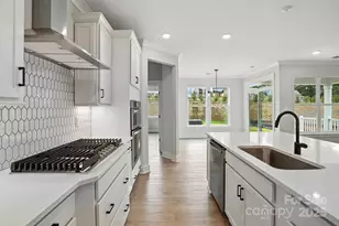 121 N Prestwick Way, Mooresville, NC 28115 - Photo 9